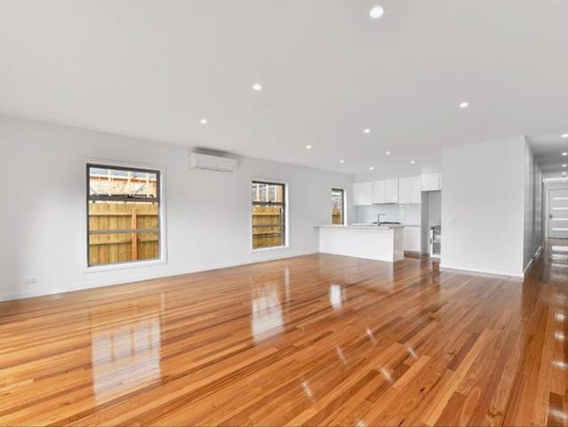 Townhouse for rent in Camerons Creek, Victoria