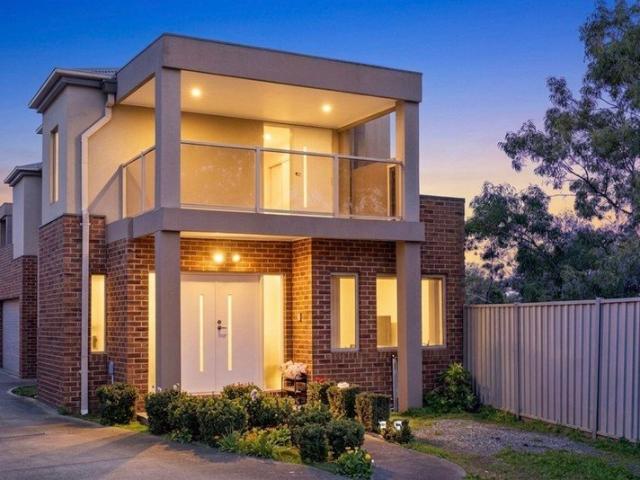 Townhouse for sale in Camerons Creek, Victoria