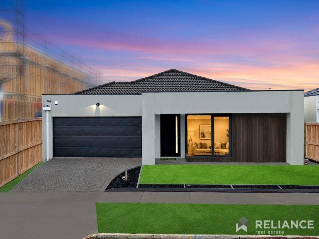 House for sale in Parkglen, Melbourne