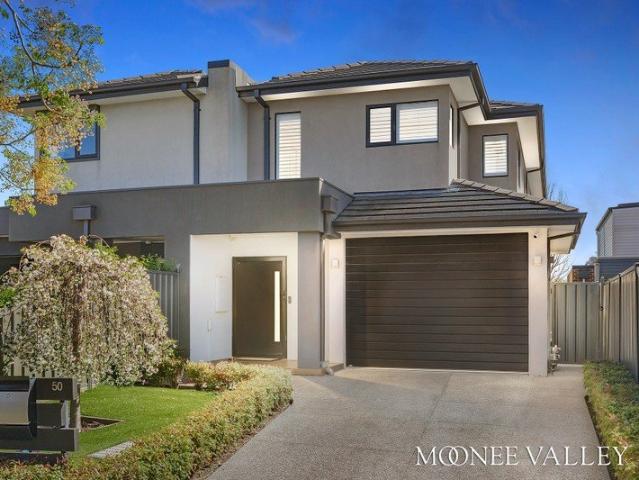 House for sale in Avondale Heights, Melbourne