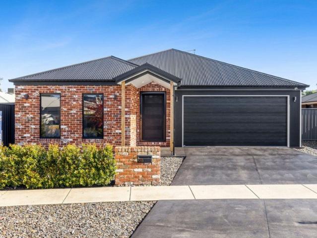 House for sale in Killara, Victoria