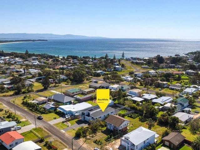 House for sale in Culburra Beach, New South Wales