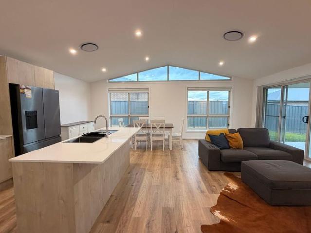 House for rent in Caerleon, New South Wales