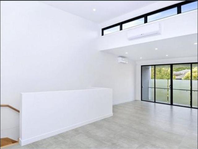 Townhouse for rent in Heidelberg, Melbourne