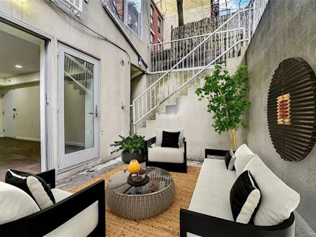 House for sale in New York
