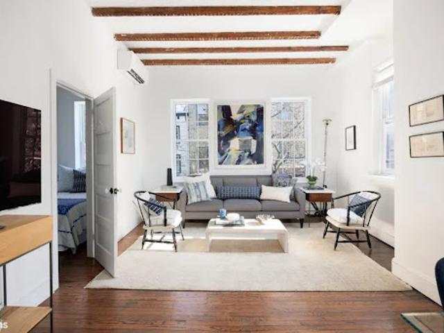 House for sale in New York
