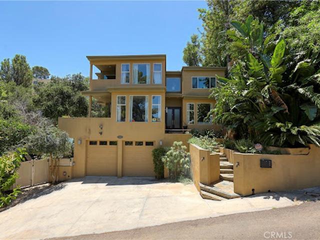 House for sale in Calabasas House for sale in Calabasas