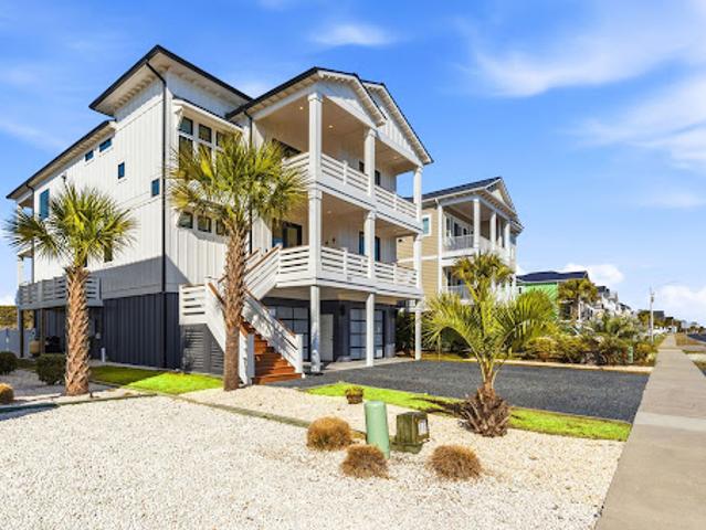 House for sale in Ocean Isle Beach, North Carolina