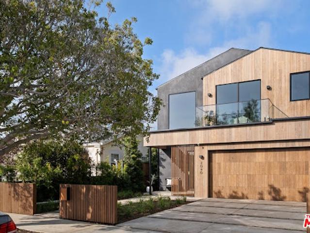 House for sale in Canoga Park, California