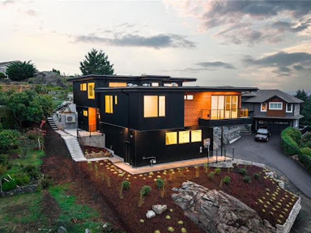 House for sale in Saanich, British Columbia