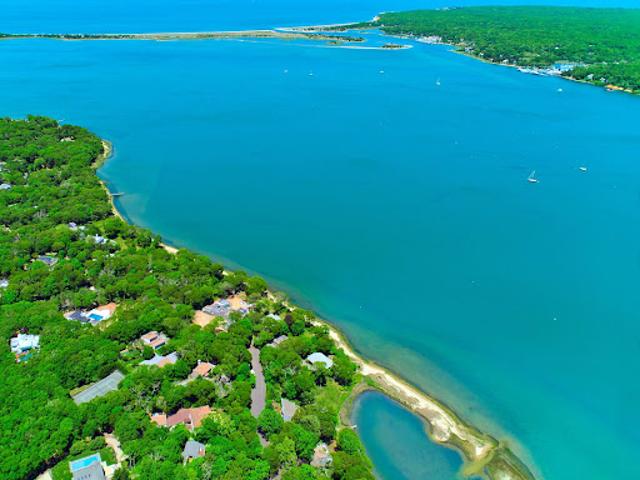 House for sale in Wainscott, New York