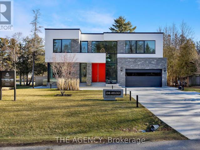 House for sale in Oakville, Ontario