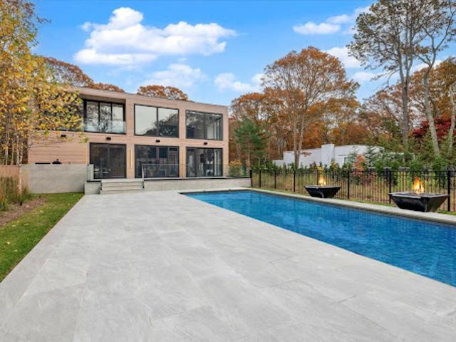 House for sale in Wainscott, New York
