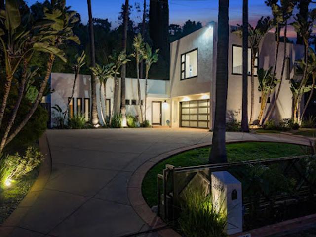 House for sale in Tarzana Neighborhood Council District, Canoga Park