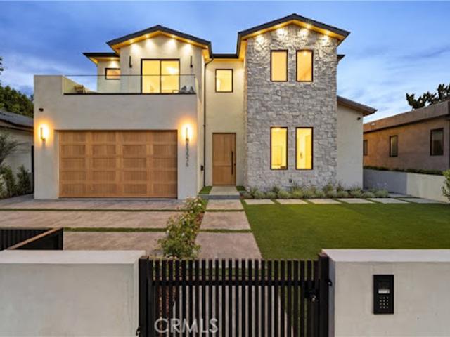 House for sale in Sherman Oaks Neighborhood Council District, Canoga Park