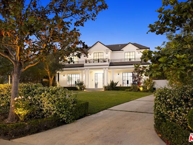 House for sale in Canoga Park, California