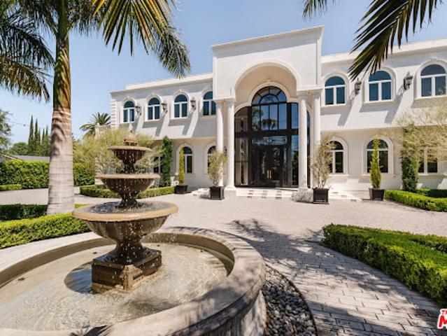 House for sale in Northridge