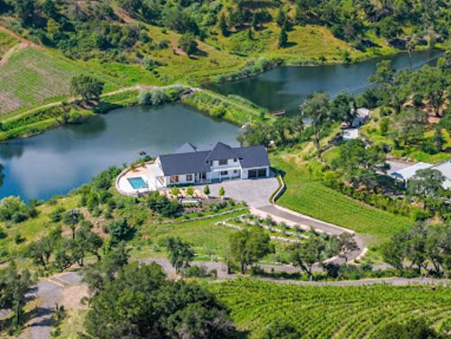 House for sale in Saint Helena, California