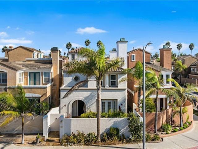 House for sale in Huntington Beach, California