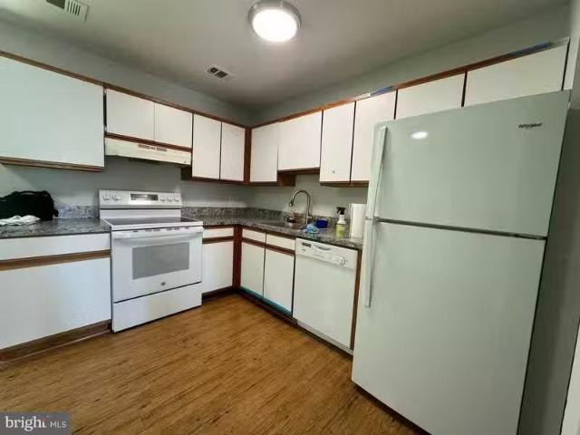 Condo for rent in Annapolis