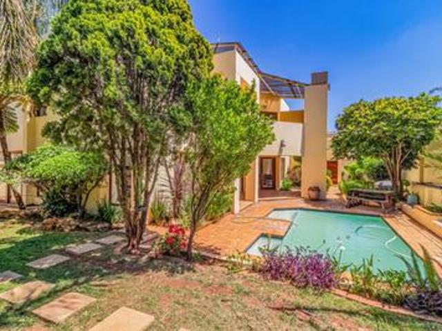 House for sale in Bedfordview, City of Ekurhuleni Metropolitan Municipality