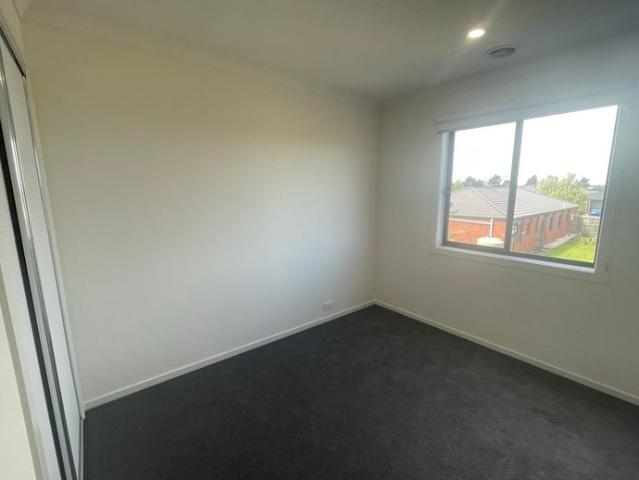 Townhouse for rent in Camerons Creek, Victoria