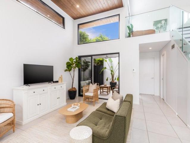 Townhouse for sale in Sutherland, New South Wales