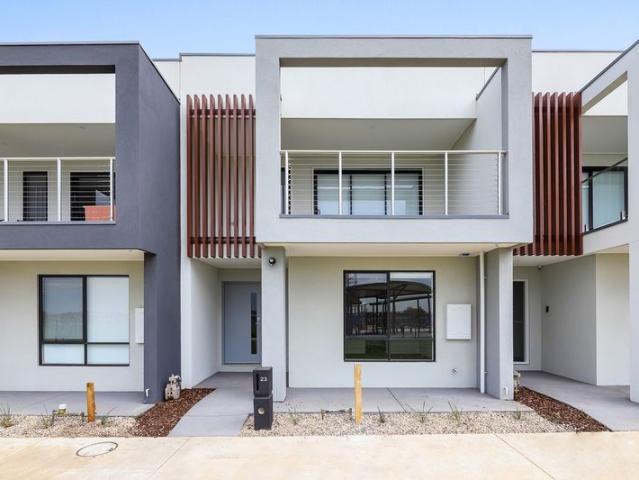 Townhouse for sale in Camerons Creek, Victoria
