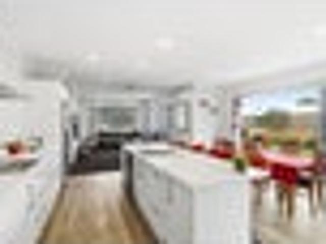 House for sale in Chaslands, Canterbury