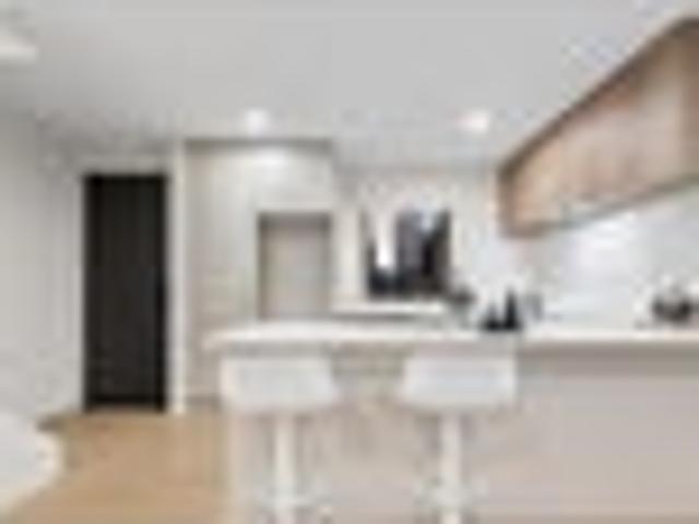 Townhouse for sale in Heathcote, Canterbury