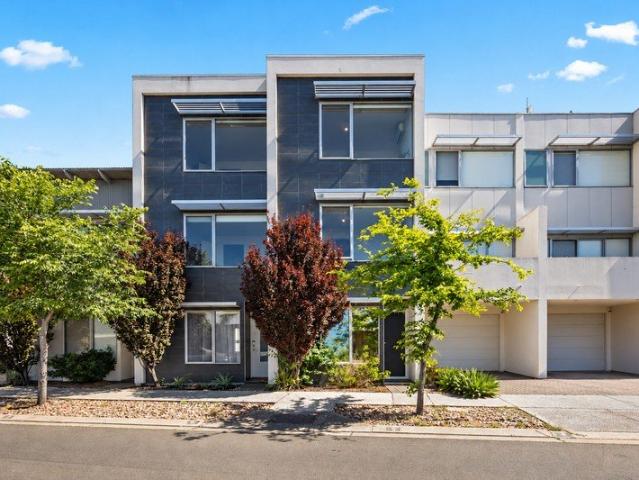 Townhouse for sale in Mawson Lakes, Adelaide