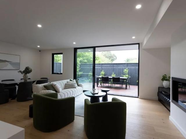 Townhouse for rent in Murrumbeena, Melbourne
