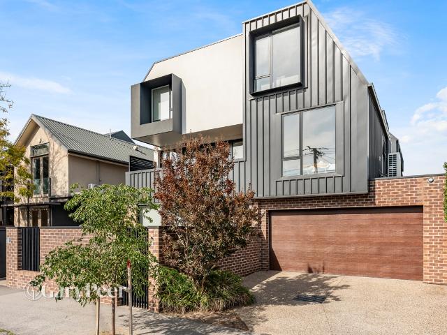 Townhouse for sale in Camerons Creek, Victoria