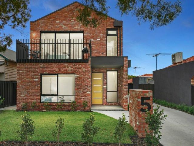 Townhouse for rent in Camerons Creek, Victoria
