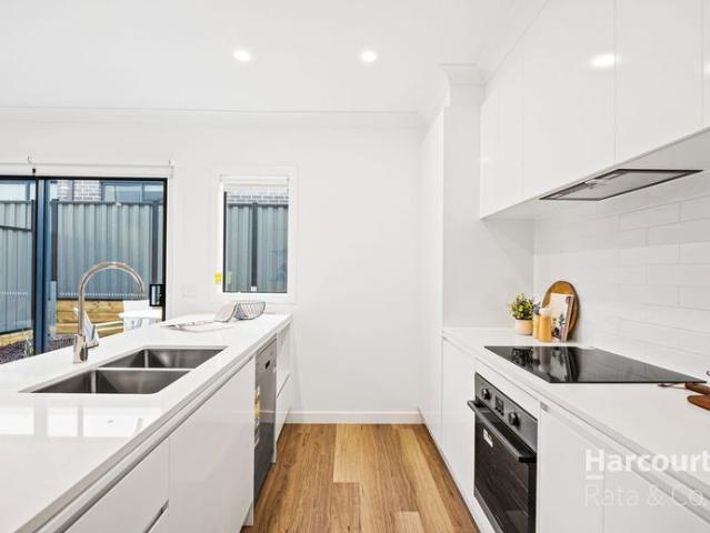 Townhouse for rent in Camerons Creek, Victoria