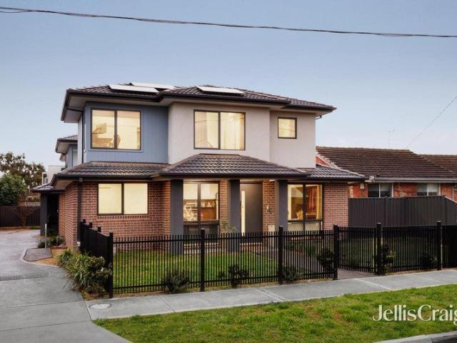 Townhouse for sale in Camerons Creek, Victoria