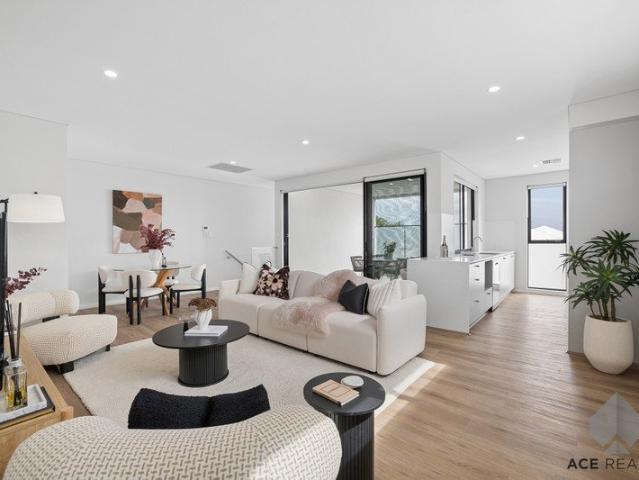 Townhouse for sale in Ardross, City of Melville