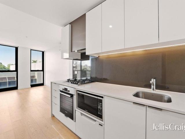 Apartment for sale in Blackburn, Melbourne
