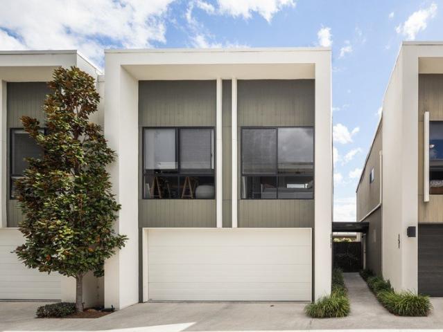 Townhouse for sale in Toombul, Queensland