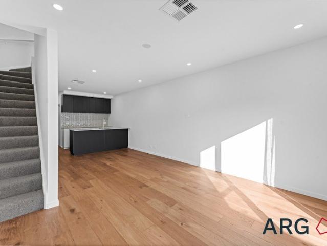 Townhouse for rent in Googong, New South Wales