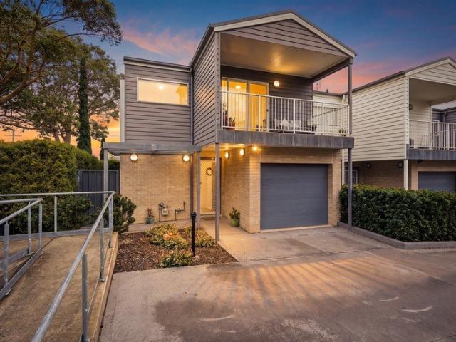Townhouse for sale in Ambergate, New South Wales
