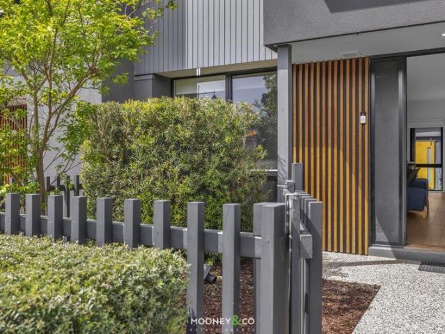 House for sale in Alarah Estate, Melbourne