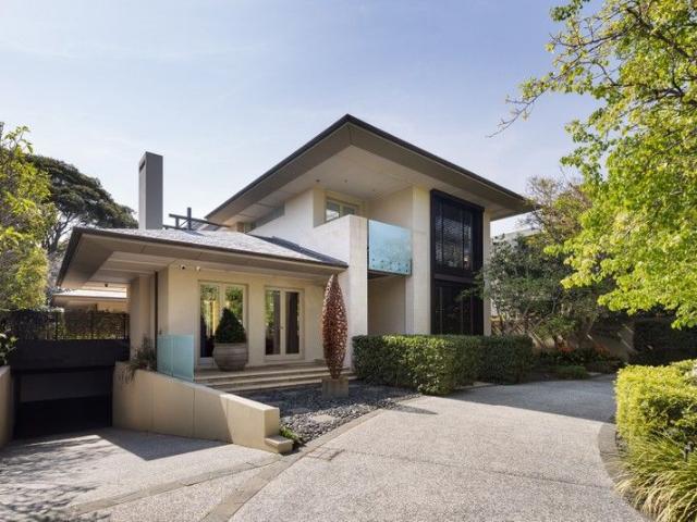 House for sale in Brighton