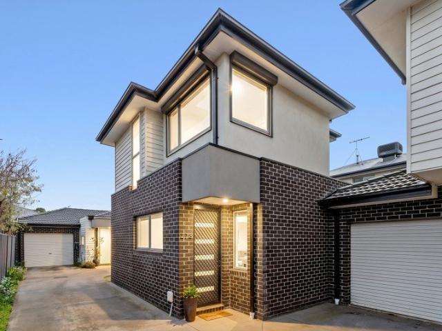 Townhouse for sale in Camerons Creek, Victoria