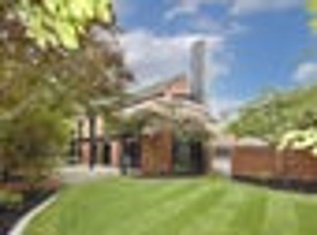 House for sale in Chaslands, Canterbury