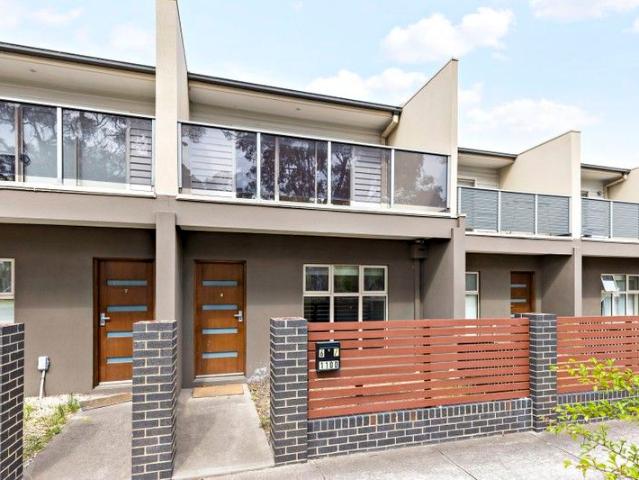 Townhouse for sale in Camerons Creek, Victoria