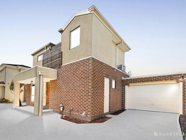 Townhouse for sale in Camerons Creek, Victoria
