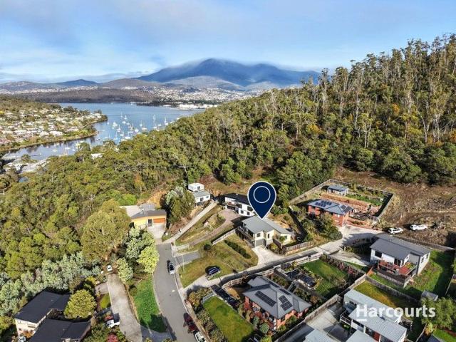 House for sale in Geilston Bay