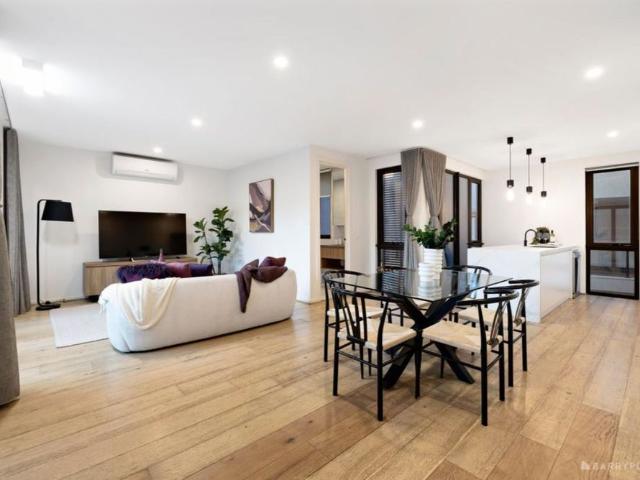 Townhouse for rent in Templestowe, Melbourne