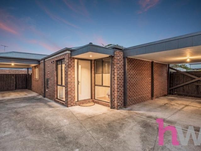 Townhouse for sale in Geelong, Victoria